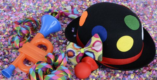 Carnaval - hoedje en confetti