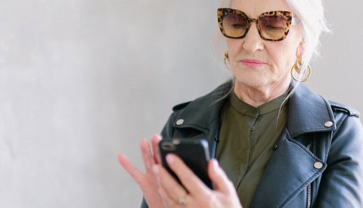 Oudere wil betere omgangsvormen op sociale media